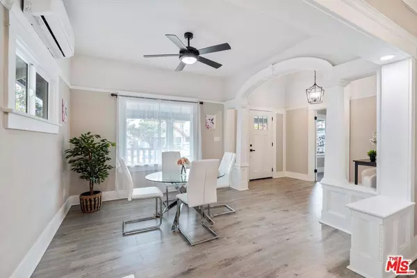 853 W 50th St, Los Angeles, CA 90037