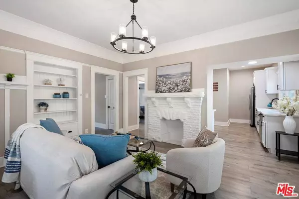 853 W 50th St, Los Angeles, CA 90037