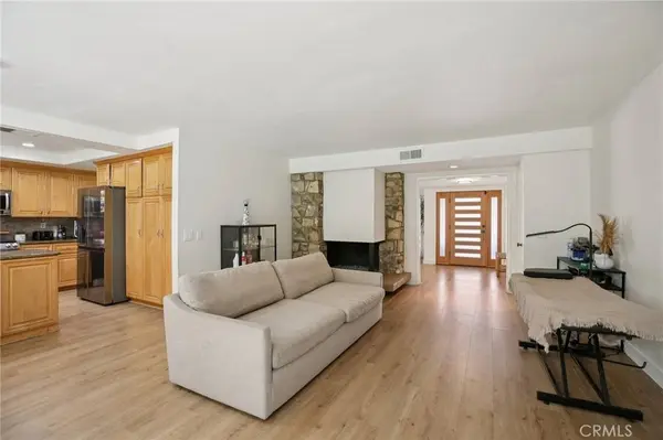 520 W Country Hills DR, La Habra, CA 90631