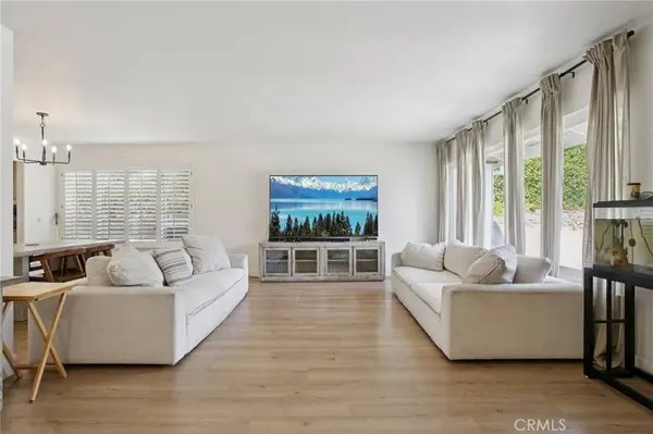 520 W Country Hills DR, La Habra, CA 90631