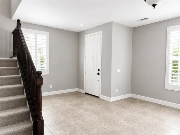 11082 Kalmia CT, Corona, CA 92883