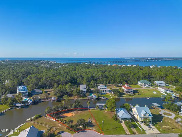 Golf View Drive, Pass Christian, MS 39571