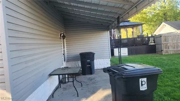 853 Russell AVE, Akron, OH 44307