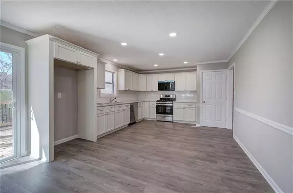 3184 Pinto DR, Powder Springs, GA 30127