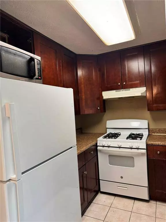 1807 Ashborough CIR SE #B, Marietta, GA 30067