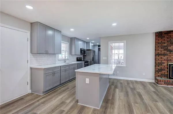 1330 Casteel RD, Powder Springs, GA 30127