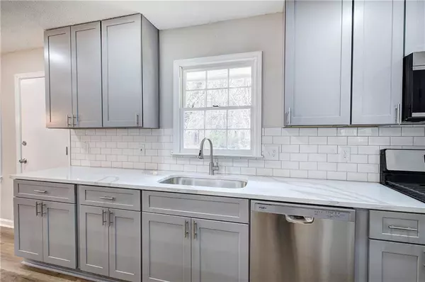 1330 Casteel RD, Powder Springs, GA 30127