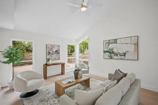 5922 Glen Heather Drive, Dallas, TX 75252