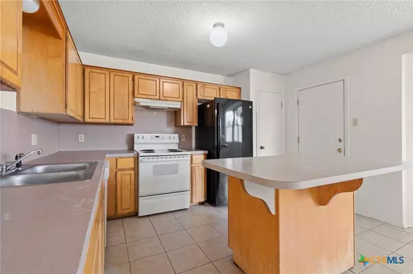 2905 Kim DR, Killeen, TX 76543