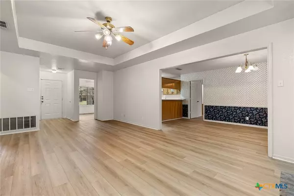 4215 Frontier TRL, Killeen, TX 76542