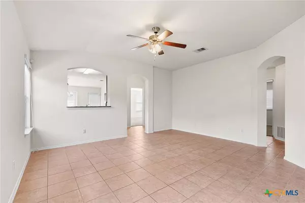 4815 Birmingham CIR, Killeen, TX 76542