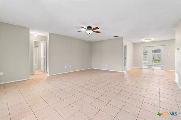 2204 Ledgestone DR, Killeen, TX 76549