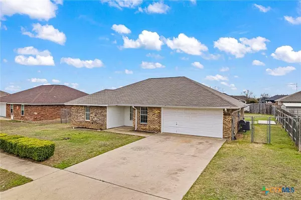 2204 Ledgestone DR, Killeen, TX 76549