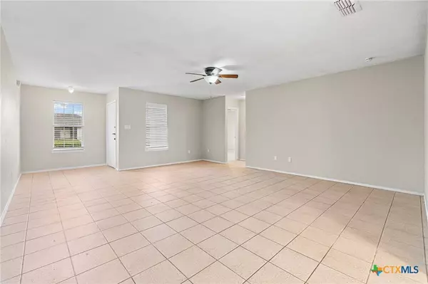 2204 Ledgestone DR, Killeen, TX 76549