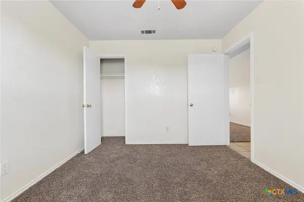 2411 Thoroughbred DR, Killeen, TX 76549