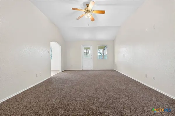 2411 Thoroughbred DR, Killeen, TX 76549