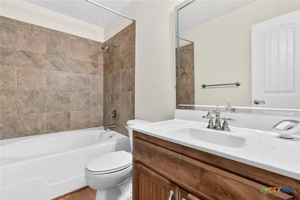 6000 Whispering Forest CIR, Killeen, TX 76543