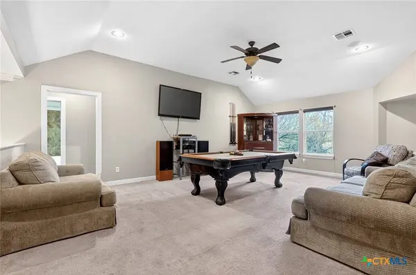 6000 Whispering Forest CIR, Killeen, TX 76543