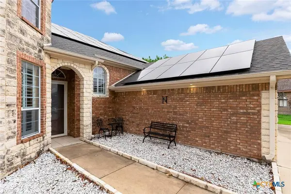 6000 Whispering Forest CIR, Killeen, TX 76543