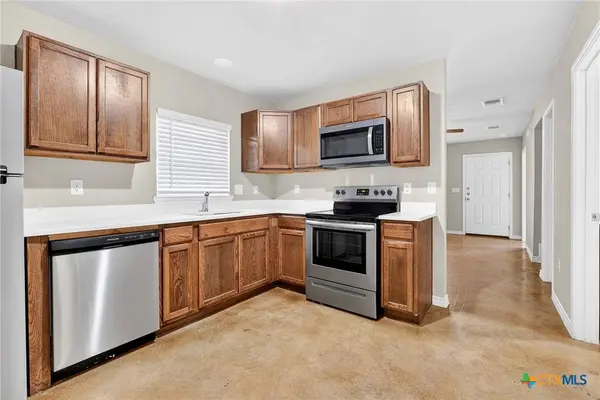 1015 N 10th ST, Killeen, TX 76541