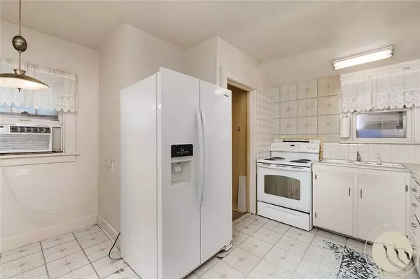 2214 N 6th AVE N, Billings, MT 59101