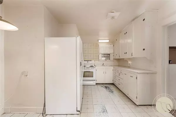 2214 N 6th AVE N, Billings, MT 59101