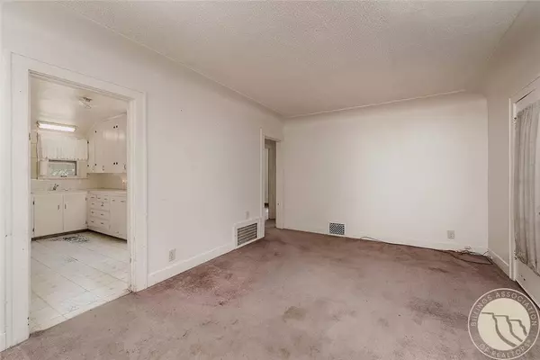 2214 N 6th AVE N, Billings, MT 59101