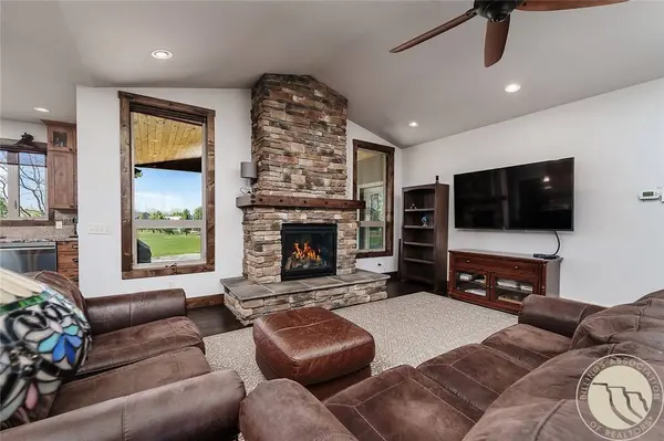 2614 Shadow Wood TRL, Laurel, MT 59044