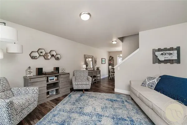 912 Midway Lane #1
