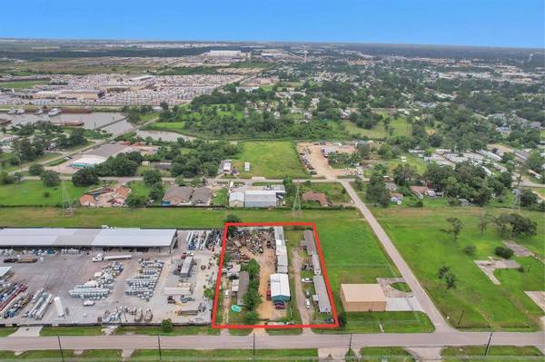 908 Lakeside DR, Channelview, TX 77530