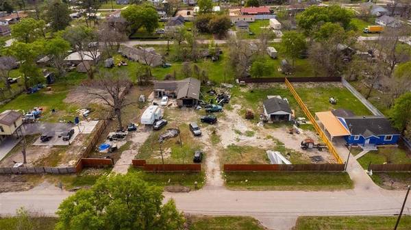 12914 Gladden DR, Houston, TX 77049