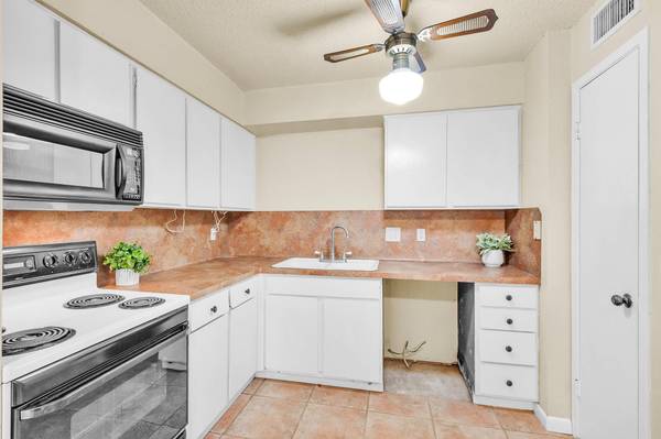 5347 Pinewilde DR #B, Houston, TX 77066