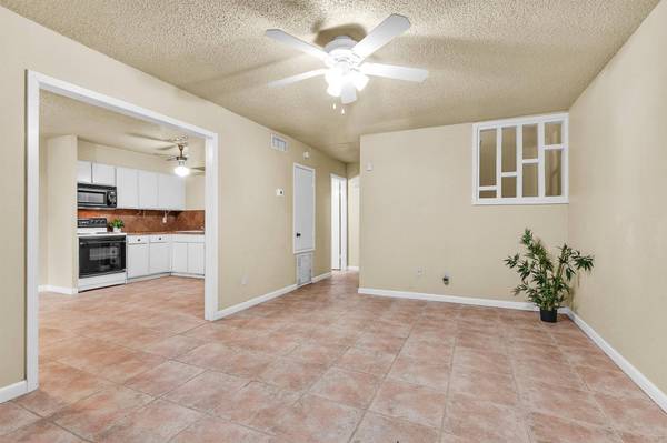 5347 Pinewilde DR #B, Houston, TX 77066