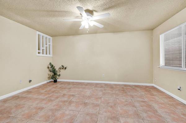 5347 Pinewilde DR #B, Houston, TX 77066