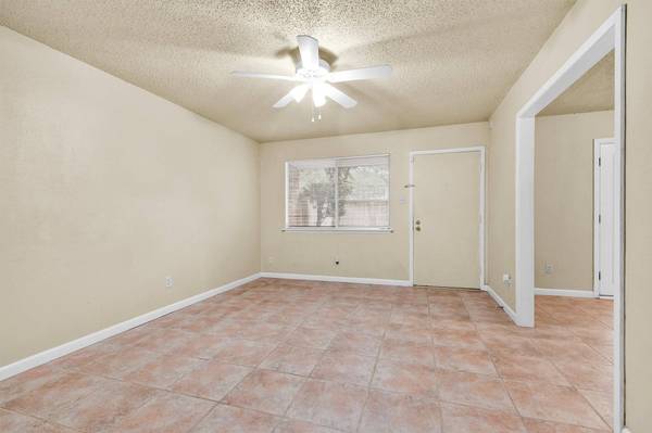 5347 Pinewilde DR #B, Houston, TX 77066