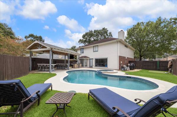 3811 Village Well DR, Humble, TX 77396