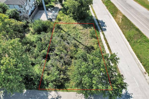 5025 Falls ST, Houston, TX 77026