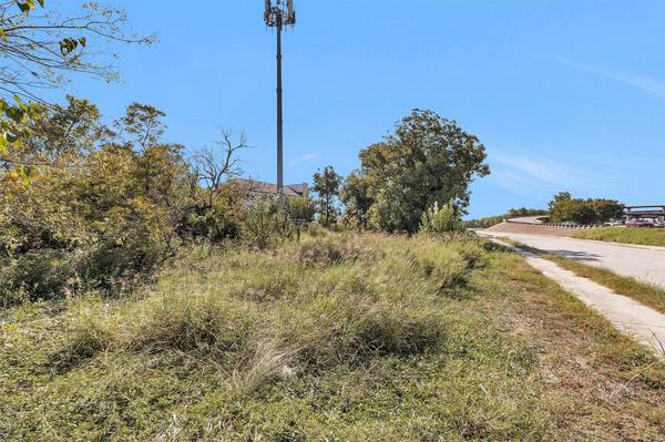 5025 Falls ST, Houston, TX 77026