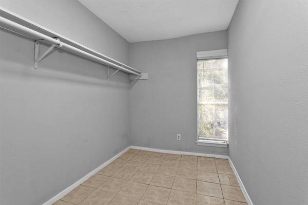 201 W Rosamond ST #61, Houston, TX 77076