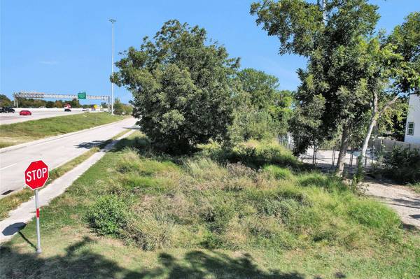 4844 Sayers ST, Houston, TX 77026