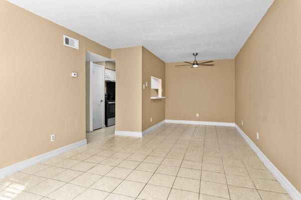 201 W Rosamond ST #61, Houston, TX 77076