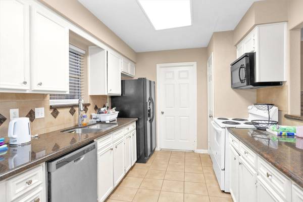 16327 Green Shade DR, Houston, TX 77090