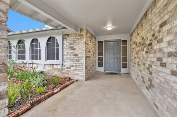 16327 Green Shade DR, Houston, TX 77090