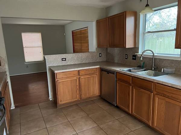 5935 Sattler Park DR, Houston, TX 77086