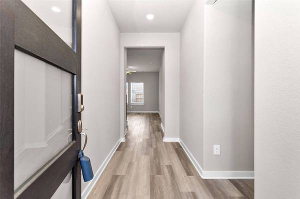 1406 Waggoner Ranch TRL, Conroe, TX 77301