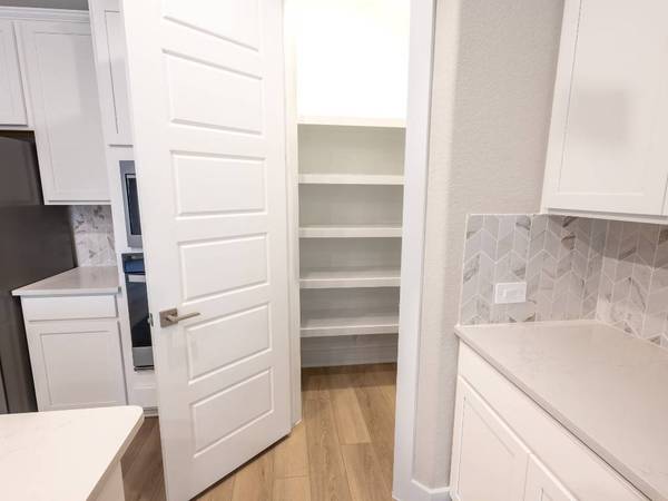 2010 Bluff Oak CT, Conroe, TX 77304