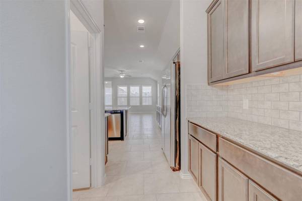 24311 S Newcastle Bay TRL, Spring, TX 77389