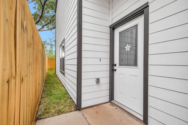 6918 Dumble ST #B, Houston, TX 77021