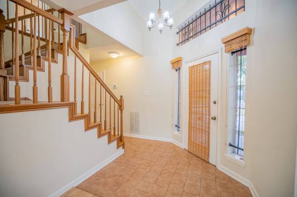 4219 Meadowchase LN, Houston, TX 77014