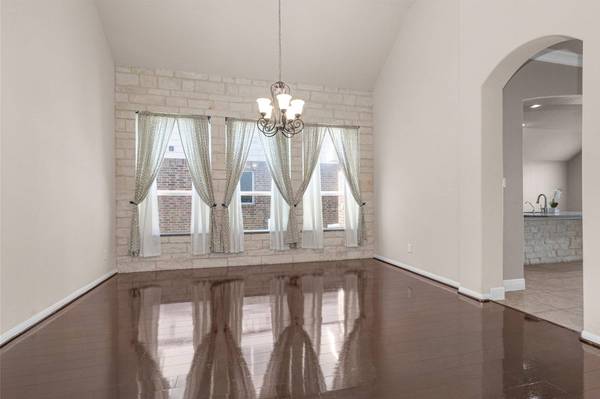 9515 Alabaster Oaks LN, Humble, TX 77396